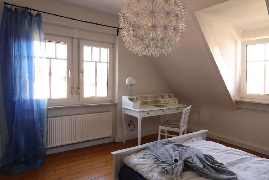 Charmante, Grosszuegige Ferienwohnung Villa Fleurie 布莱滕 外观 照片